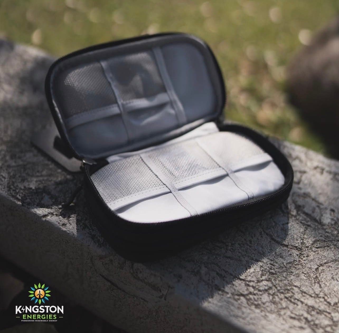 Tech Pouch